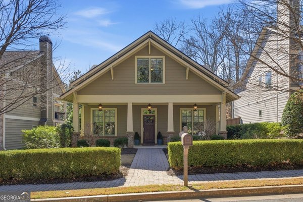 2882 Bernard Way, Smyrna