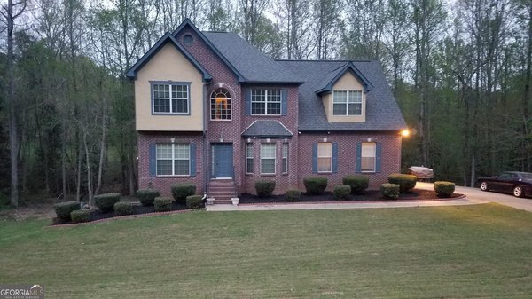 210 Woodcliff Court, Fairburn