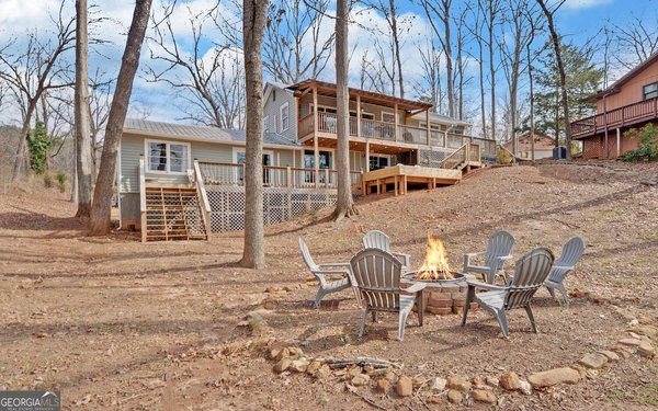 117 Woods Lane, Hartwell