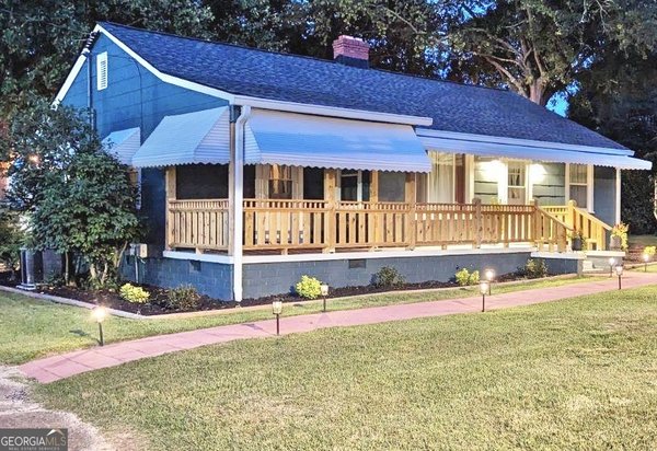 67 Fairview Avenue, Hartwell