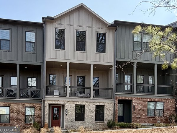 135 Firefly Circle, Alpharetta