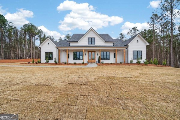 2020 Clearwater Drive, White Plains