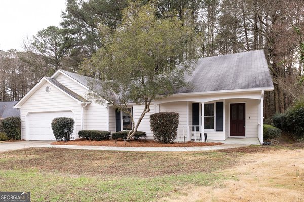 112 Glendale Drive, Peachtree City