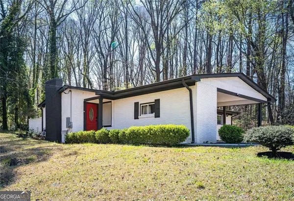 2339 Country Club Lane, Atlanta