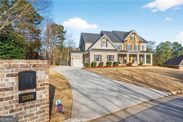 12630 Silver Fox Court, Roswell