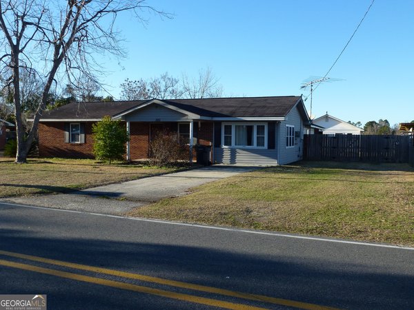 383 Church Street, Cobbtown