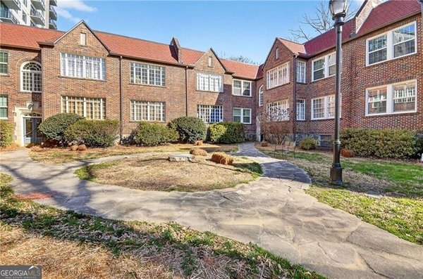 1765 Peachtree Street, Atlanta