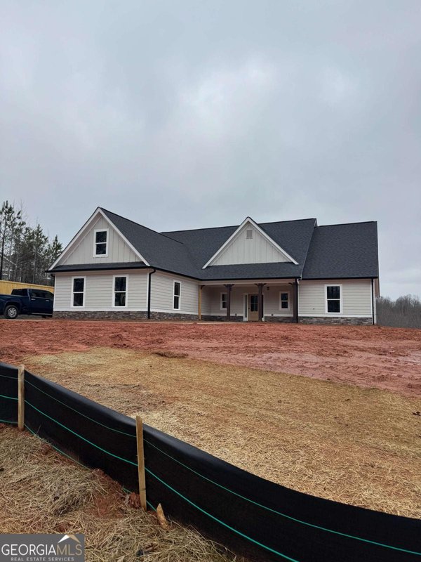 647 Fairview Road Pendergrass