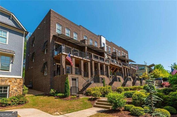 204 Easy Pines Way Marietta