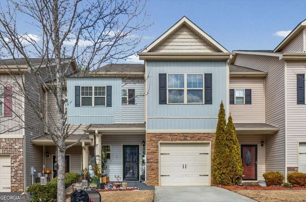 561 Oakside Place, Acworth