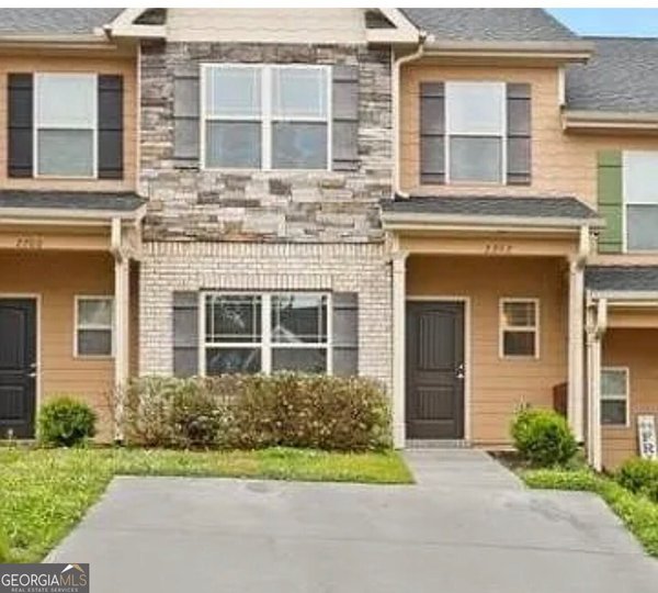 2202 Miranda Drive, Morrow