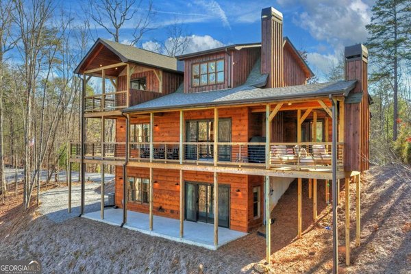 315 River Retreat Road, Blue Ridge