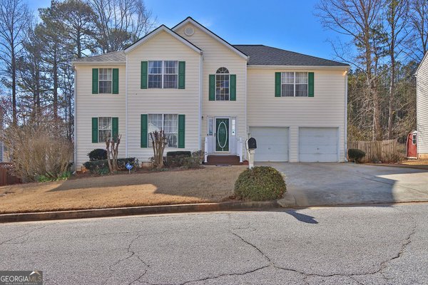 1018 Carriage Trace Circle Stone Mountain