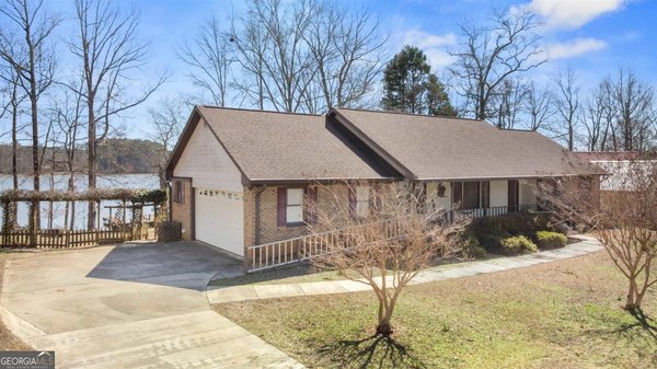 1070 Carpenter Lane, Buckhead