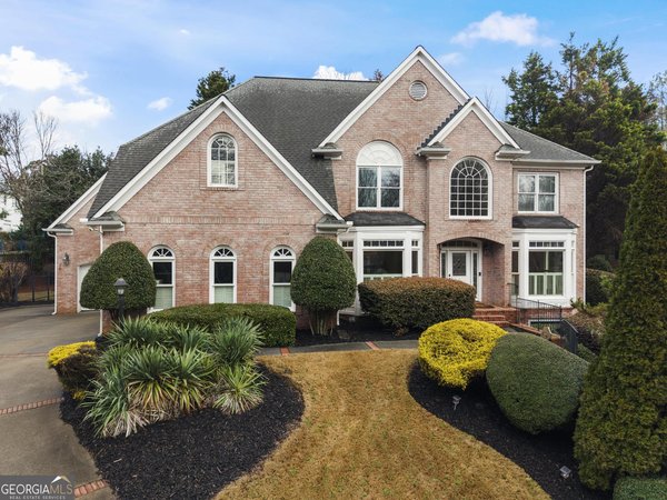 320 Commons Gate Court Roswell