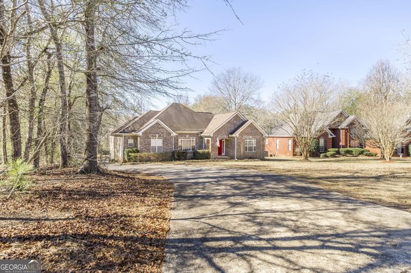 126 Pineworth Pointe Drive, Macon