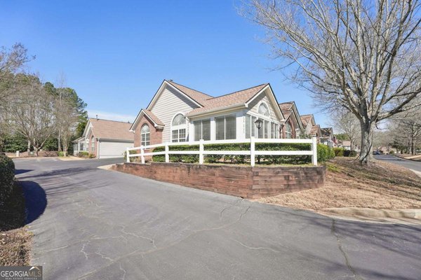 3794 Vineyards Lake Circle, Kennesaw