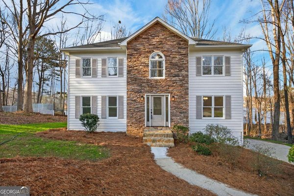 511 Lakeside Drive Hiram