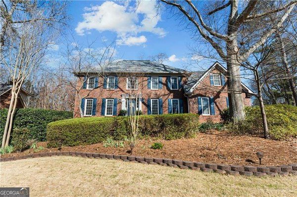3989 Spalding Glen Drive, Peachtree Corners