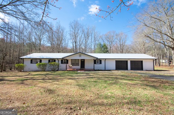 1194 J D Walton Road, Newnan