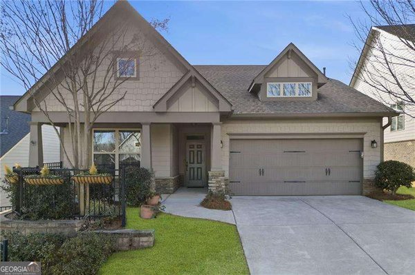 115 Laurel View Canton