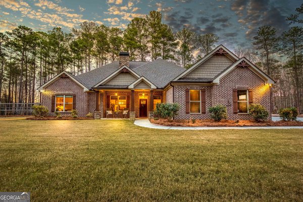 390 Herring Road, Grayson