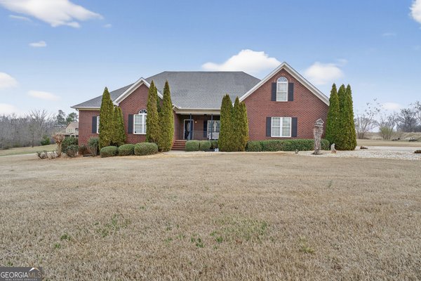 401 English Road, Forsyth