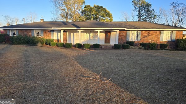 105 Rosemont Road, Glennville