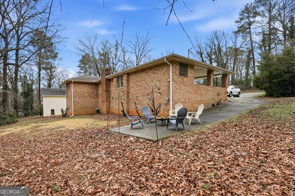 552 Ben Court, Lilburn