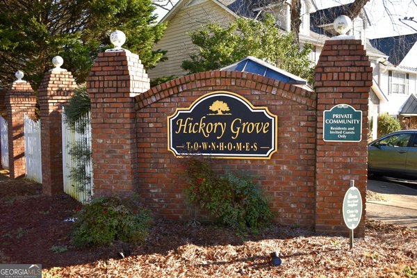 208 Park Street, Dallas