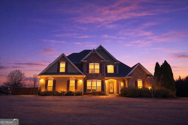 1200 WHITE OAK Way, Griffin