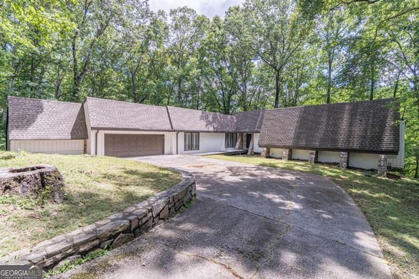 4022 Wesley Chapel Road, Marietta