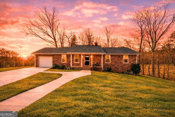 581 Roberts Ridge Road, Ellijay