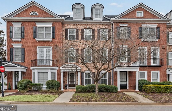 4202 Kendall Way, Roswell