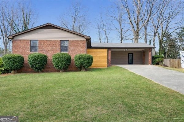 2870 Old Carriage Drive, Marietta