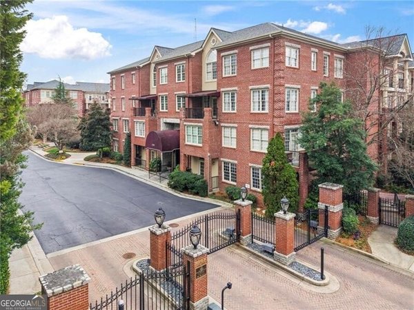 1735 Peachtree Street, Atlanta