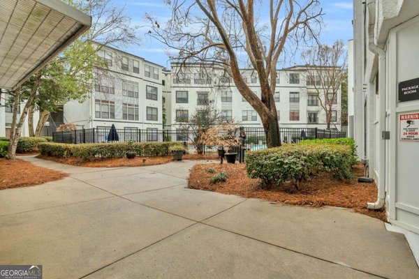 821 Ralph McGill NE 3217, Atlanta