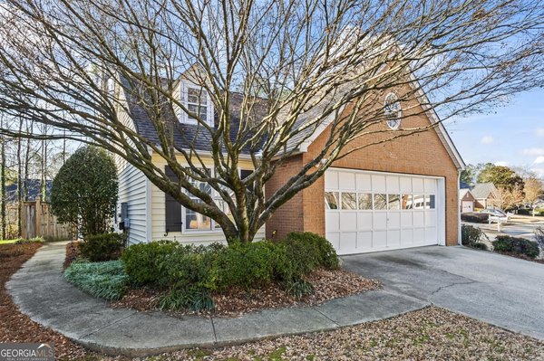 261 Dennis Drive Alpharetta