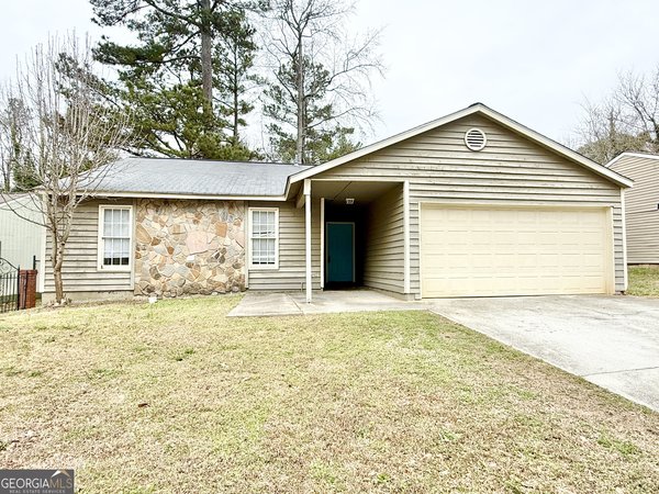 5370 Ridge Forest Drive, Stone Mountain