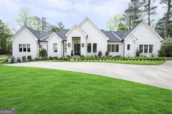 6055 Riverside Drive, Atlanta