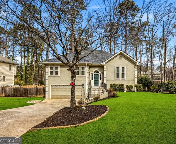 1975 Hunt Crossing Court Lawrenceville