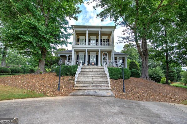 11 Forest Hill Drive, Cartersville