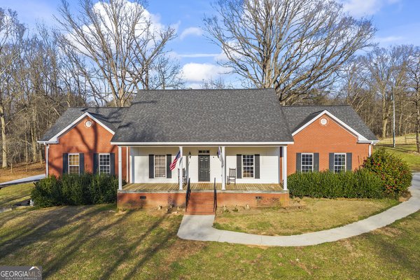 568 Hunt Road, Martin