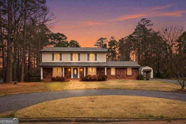 206 Chateau Drive Fayetteville