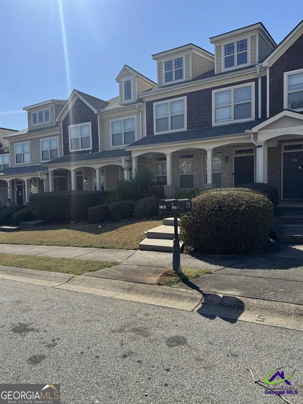 176 Cold Creek Parkway, Macon