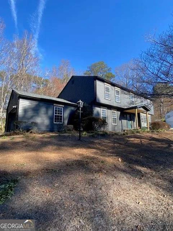232 Lamplighter Lane, Marietta