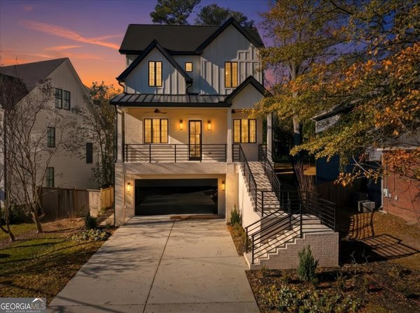 1385 Sylvan Circle, Brookhaven