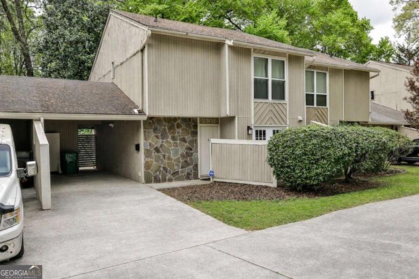 2302 Colonial Drive, Brookhaven
