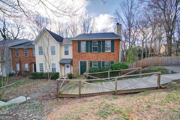 1657 Cedar Bluff Way, Marietta