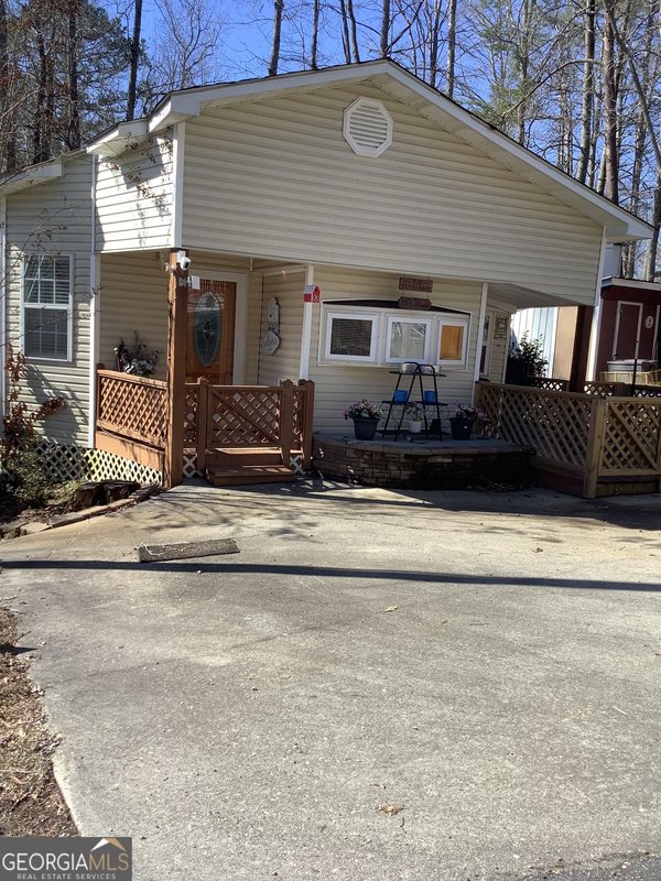 32 Yogi Bear Boulevard, Cleveland